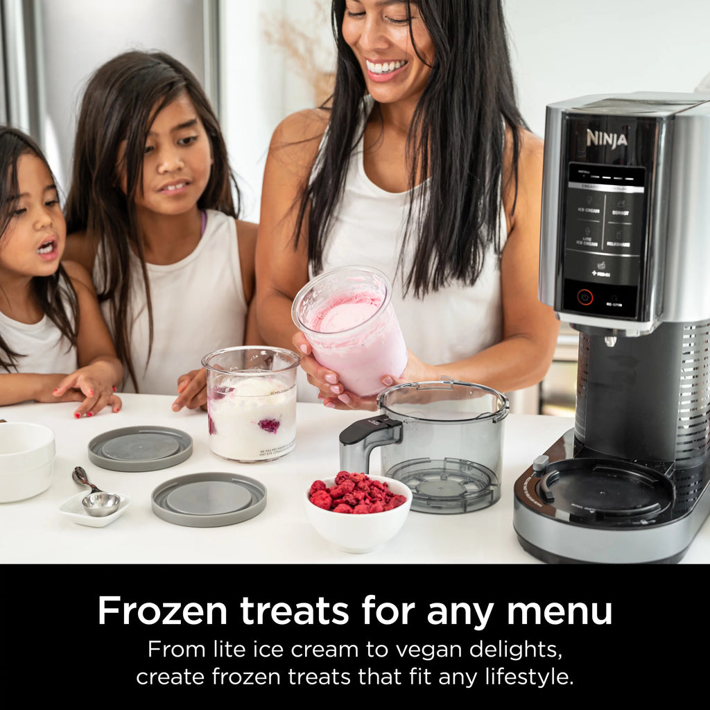 Ice Cream Maker with 2 Pints G397529
