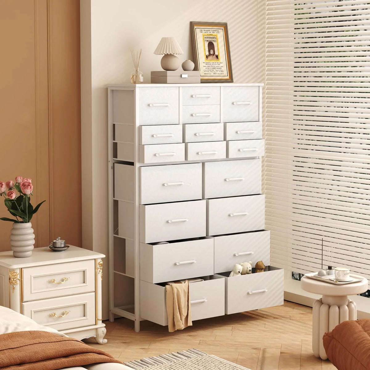 White 18 Drawer Fabric Dresser G268