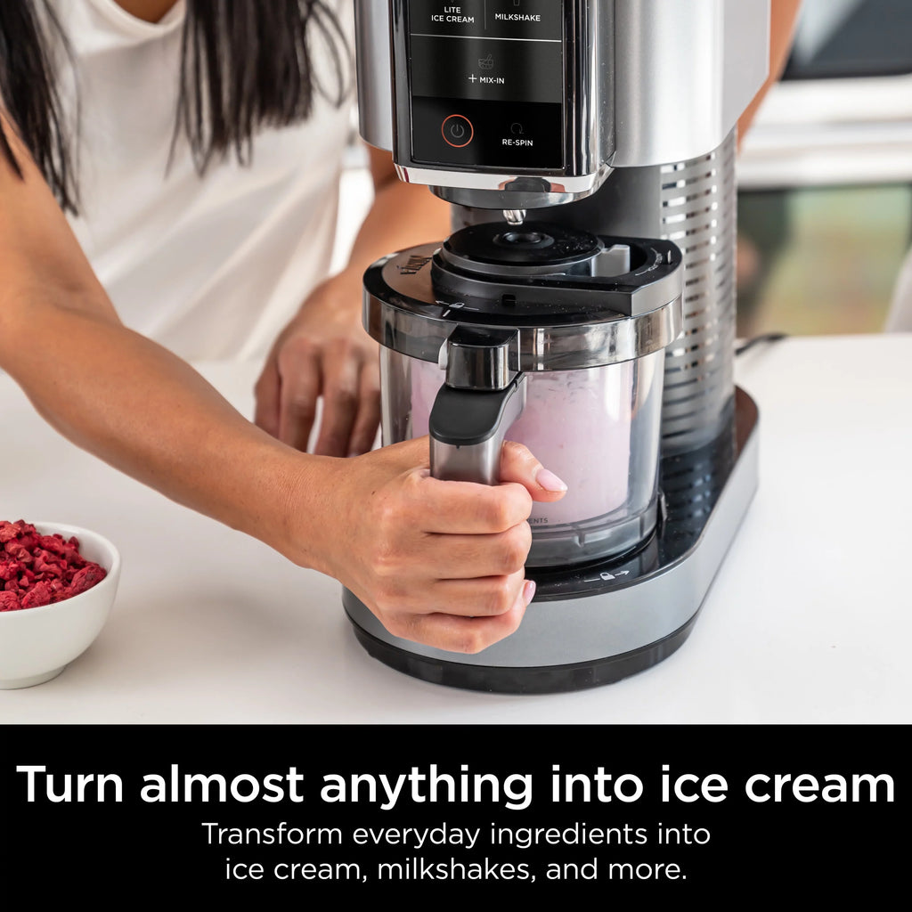 Ice Cream Maker with 2 Pints G397529