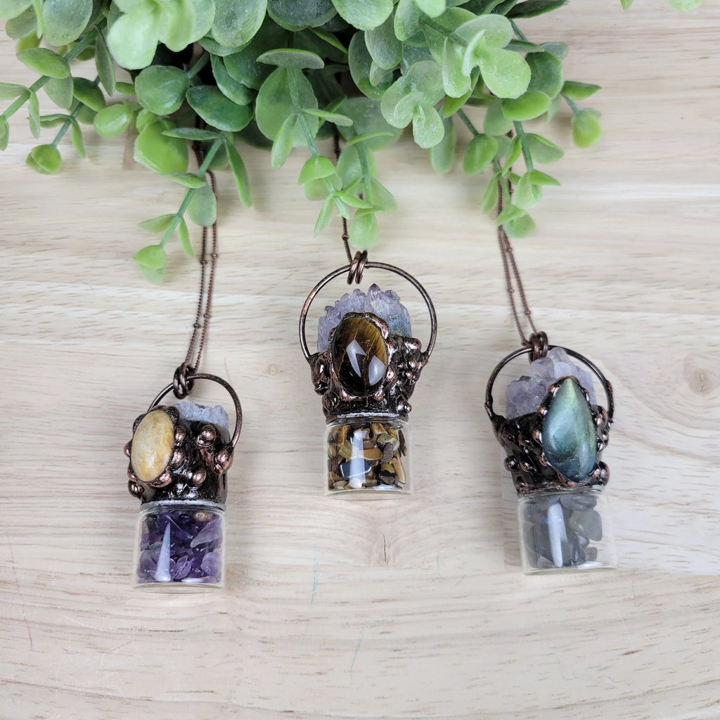 Gemstone Bottle Necklace with Accent Stone U76646