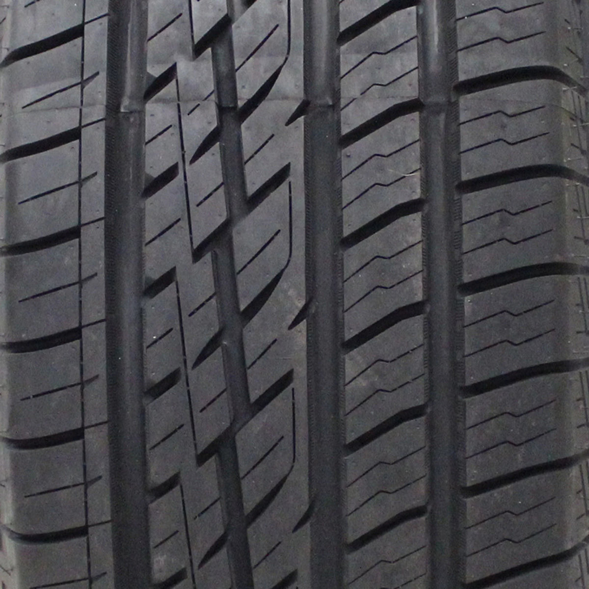 All Season 225/60R17 103H XL Light Truck Tire Z228