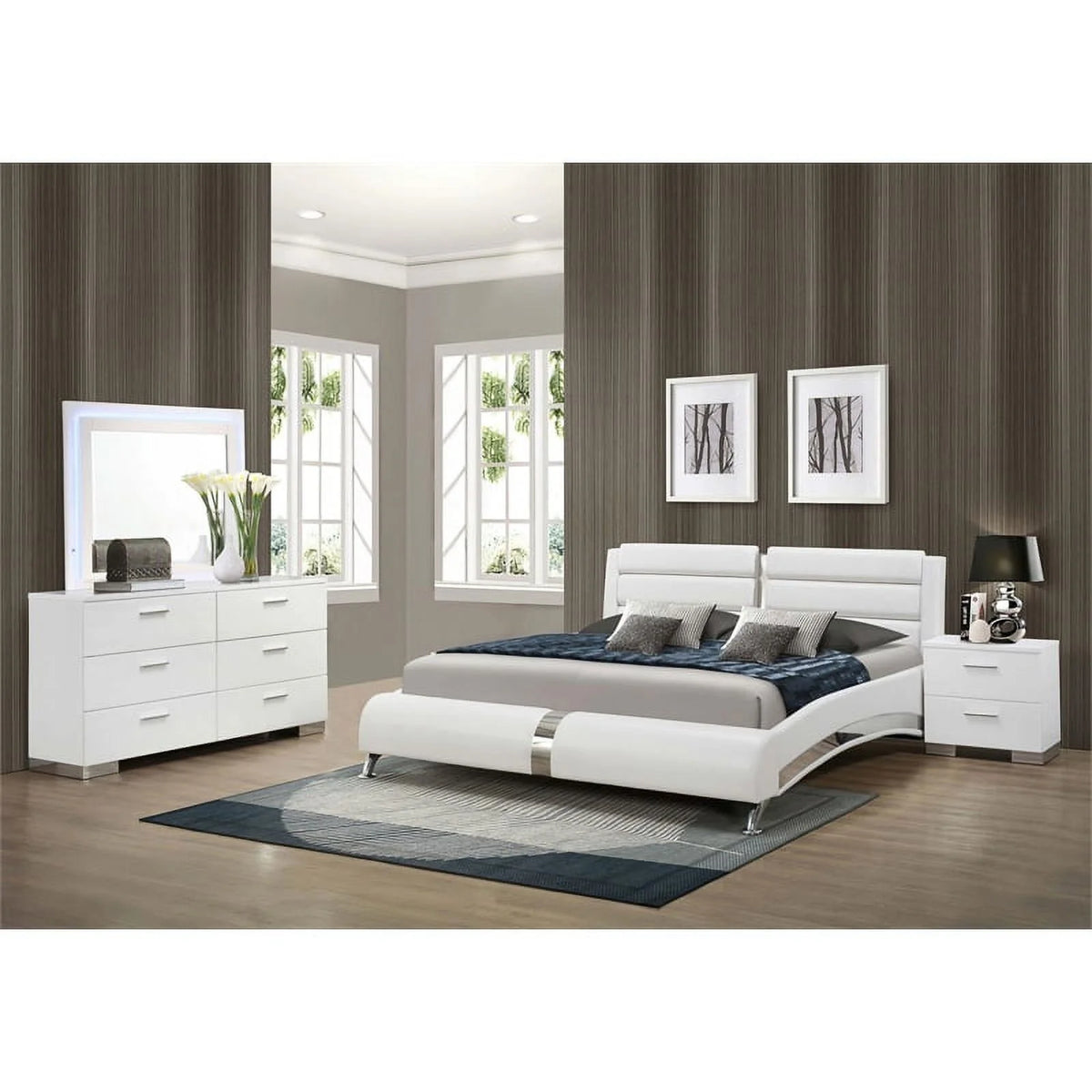 4-Piece Faux Leather Queen Bedroom Set T355444