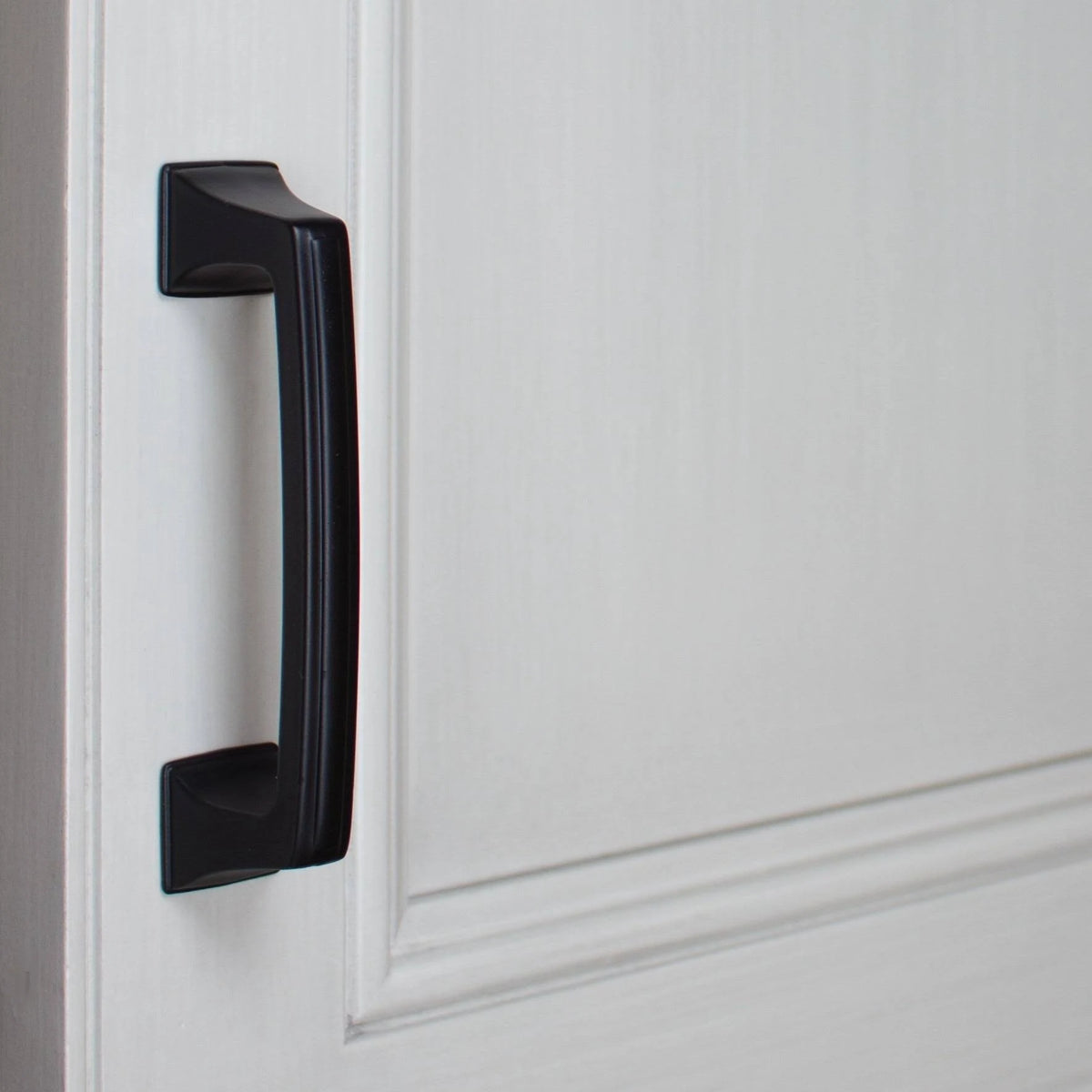 25-Pack 3-Inch Black Cabinet Pull Z116781